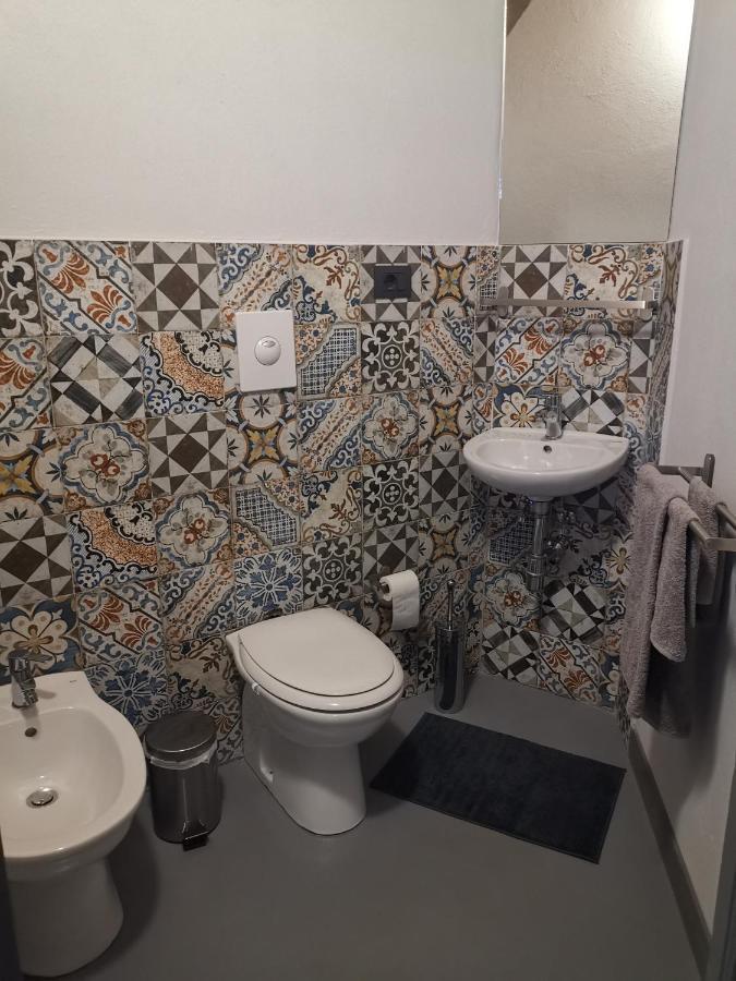 Apartamento Palazzo Geremia - Le Dimore Dell'Antiquario Acireale Exterior foto