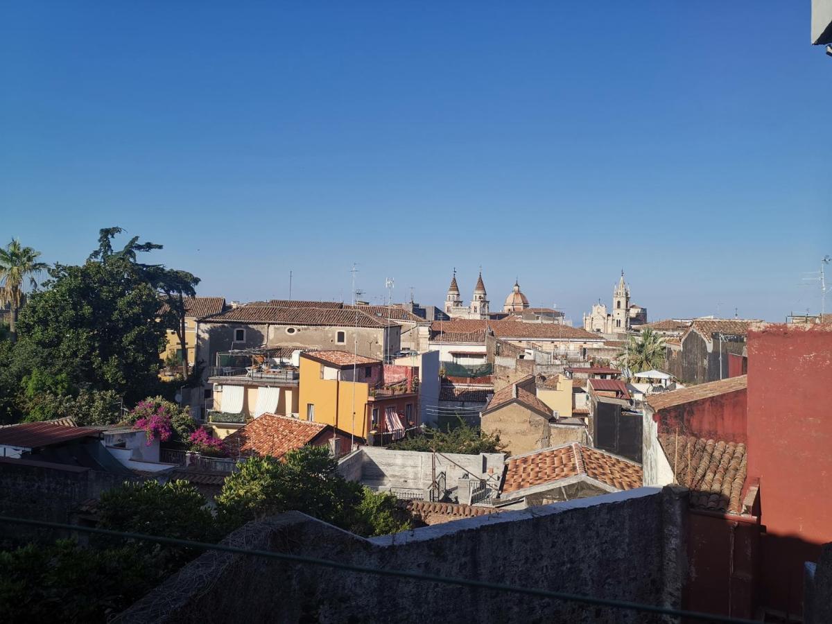 Apartamento Palazzo Geremia - Le Dimore Dell'Antiquario Acireale Exterior foto