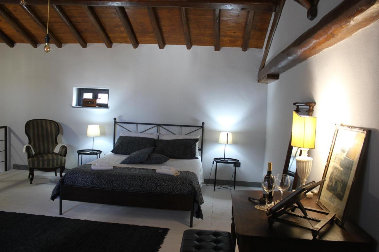 Apartamento Palazzo Geremia - Le Dimore Dell'Antiquario Acireale Exterior foto