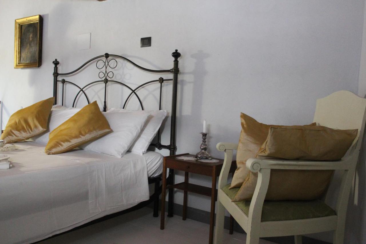 Apartamento Palazzo Geremia - Le Dimore Dell'Antiquario Acireale Exterior foto