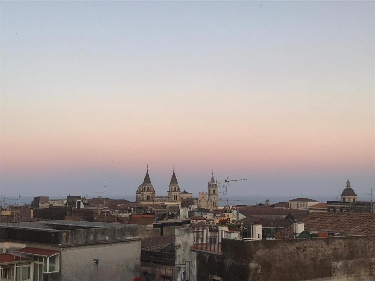 Apartamento Palazzo Geremia - Le Dimore Dell'Antiquario Acireale Exterior foto